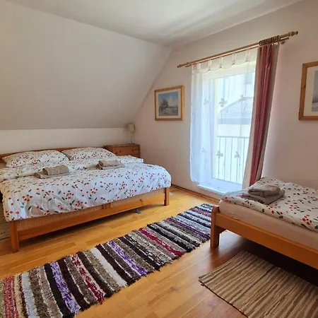 Anička Vo Važci Važec