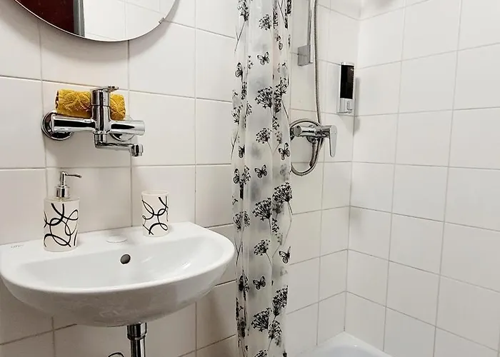 Anicka Vo Vazci Važec